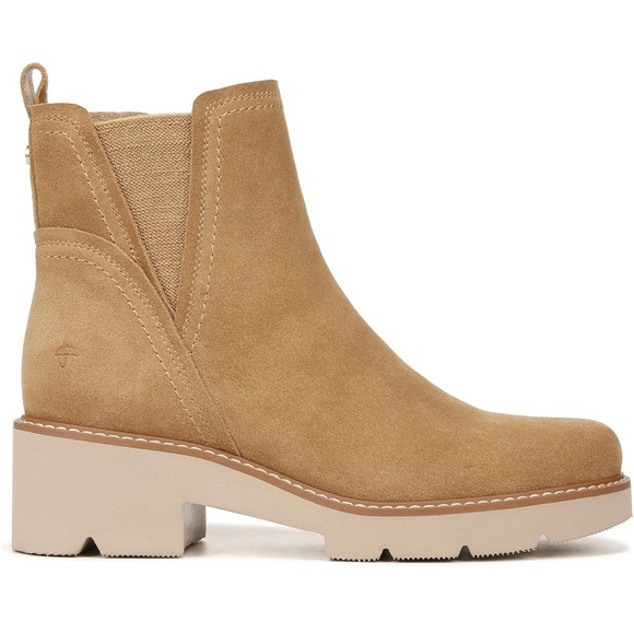 Naturalizer Darry-Bootie in Caramel Lug Sole Chelsea Style Comfy Size 9 NWT - Picture 15 of 15